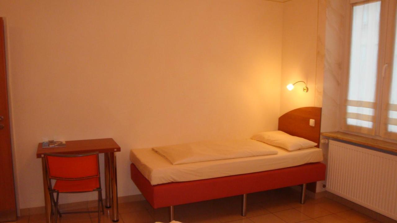Stadthotel Passau Ruang foto